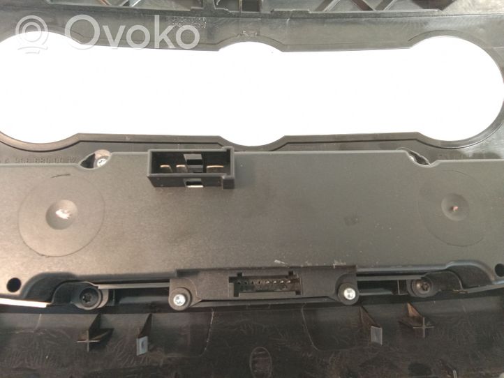 Volkswagen Crafter Verkleidung Radio / Navigation A9066800017