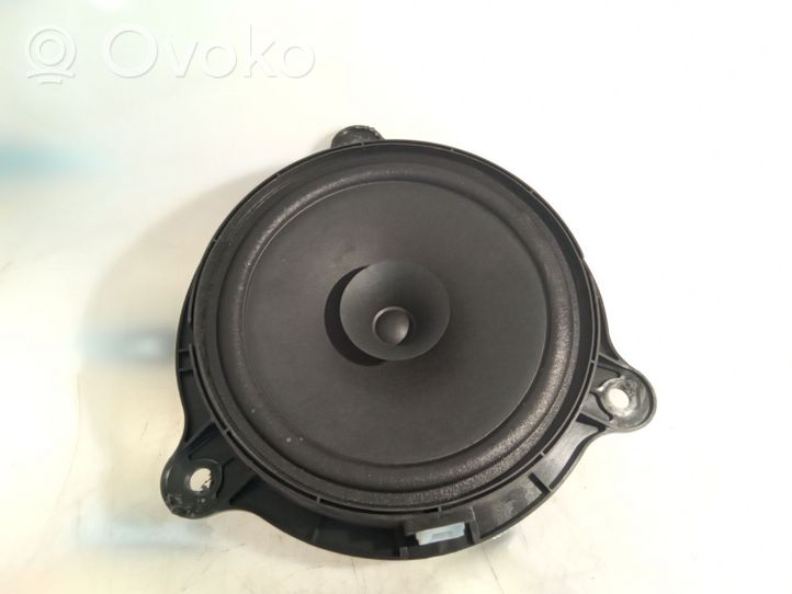 Opel Vivaro Haut-parleur de porte avant 577449