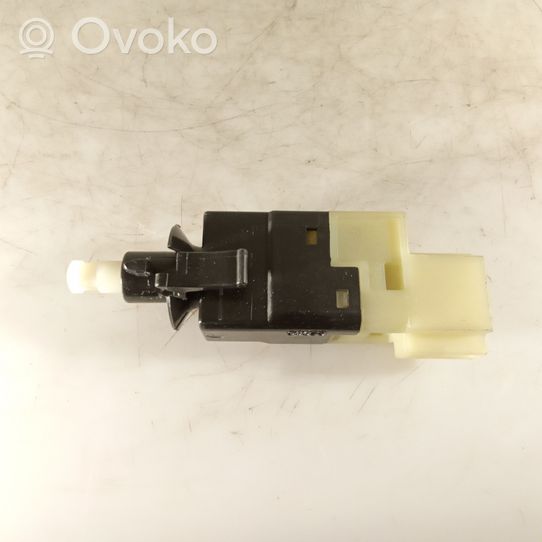 Mercedes-Benz Sprinter W901 W902 W903 W904 Interruptor sensor del pedal de freno A0015456709