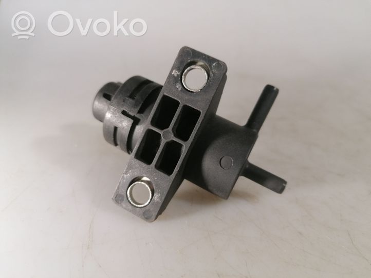 Opel Vivaro Turbo solenoid valve 8200762162