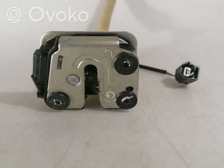 Renault Master III Rear door lock I120009