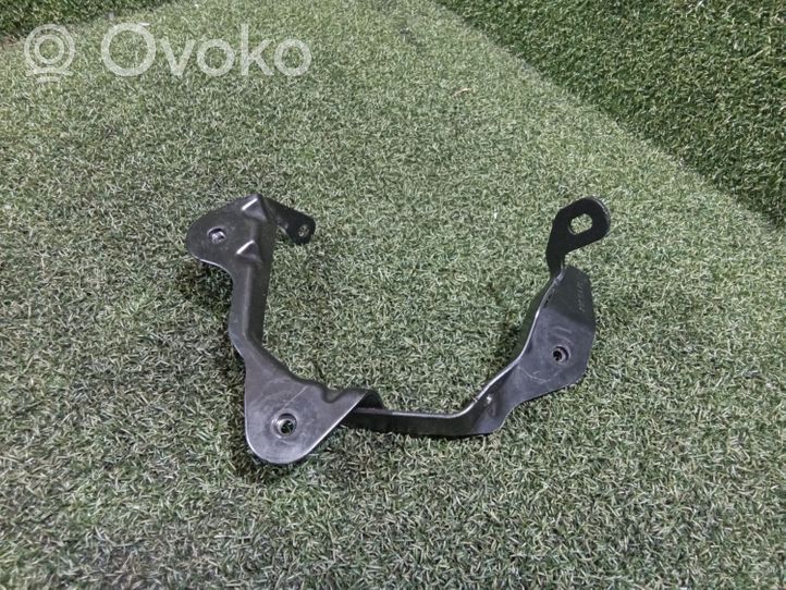 Renault Master III Power steering pump mounting bracket A0035476E