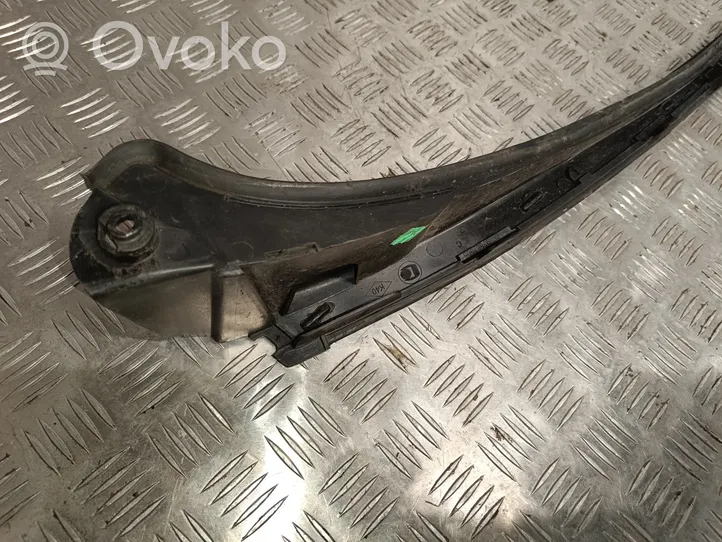 Opel Vivaro Garniture de pare-brise 93867905