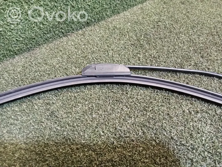 Renault Master III Front wiper blade arm 8200734776