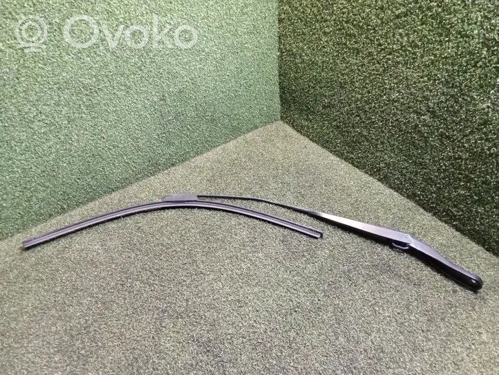 Renault Master III Front wiper blade arm 8200734776