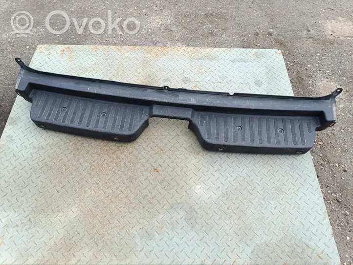 Renault Master III Trunk/boot sill cover protection 850220025R