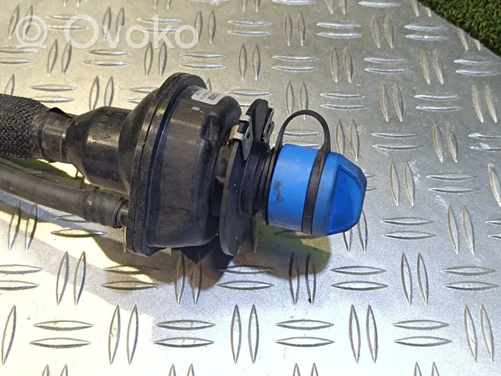 Ford Tourneo Custom AdBlue-nestesäiliön täyttöputki GK215J232AA
