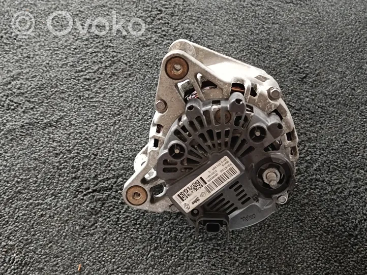 Renault Kangoo II Generator/alternator 231007033R