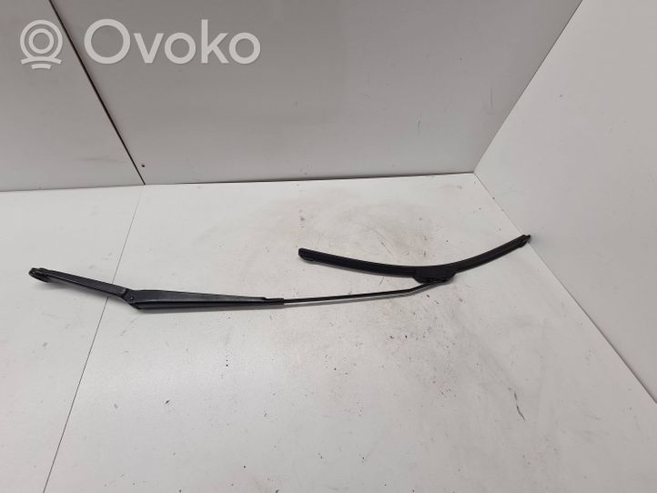 BMW X3 E83 Windshield/front glass wiper blade 3427725