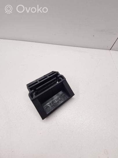 BMW X5 E53 Staffa del pannello di supporto del radiatore 1439116