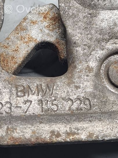 BMW X3 E83 Zamek pokrywy przedniej / maski silnika 7115229