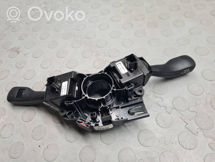 BMW X3 E83 Leva/interruttore dell’indicatore di direzione e tergicristallo 8376443