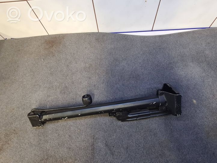 BMW 7 E38 Lift Jack 1181541