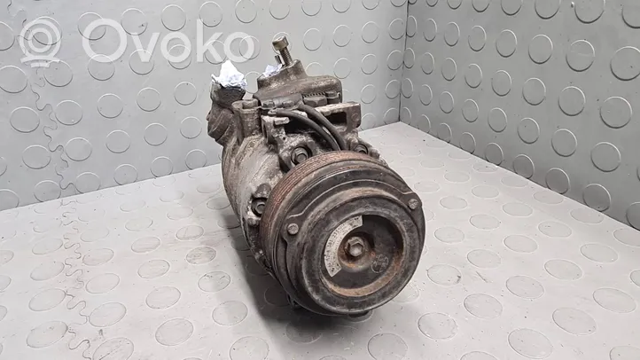 BMW 7 E38 Compressore aria condizionata (A/C) (pompa) 8381233