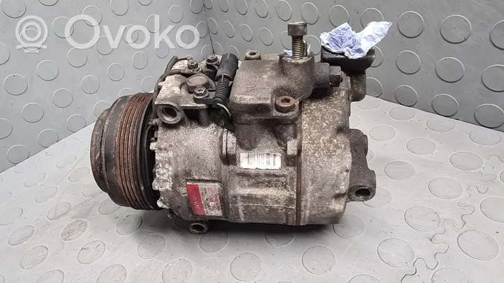 BMW 7 E38 Compressore aria condizionata (A/C) (pompa) 8381233