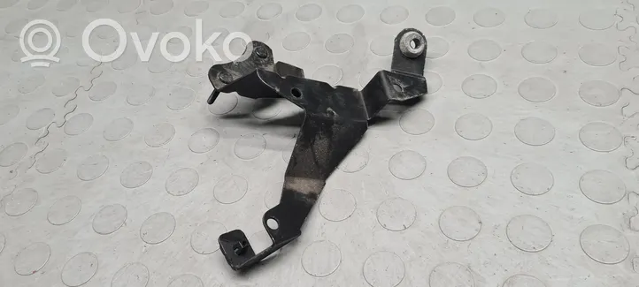 BMW X3 E83 Altra parte del vano motore 3421525