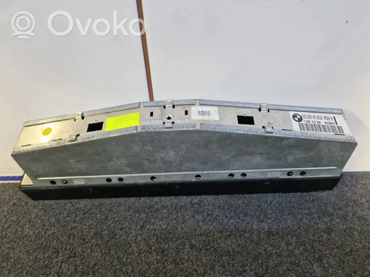 BMW 7 E38 Radio/CD/DVD/GPS-pääyksikkö 8352408