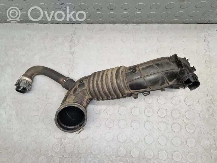 BMW 1 F20 F21 Oro vamzdis į turbiną 8578651