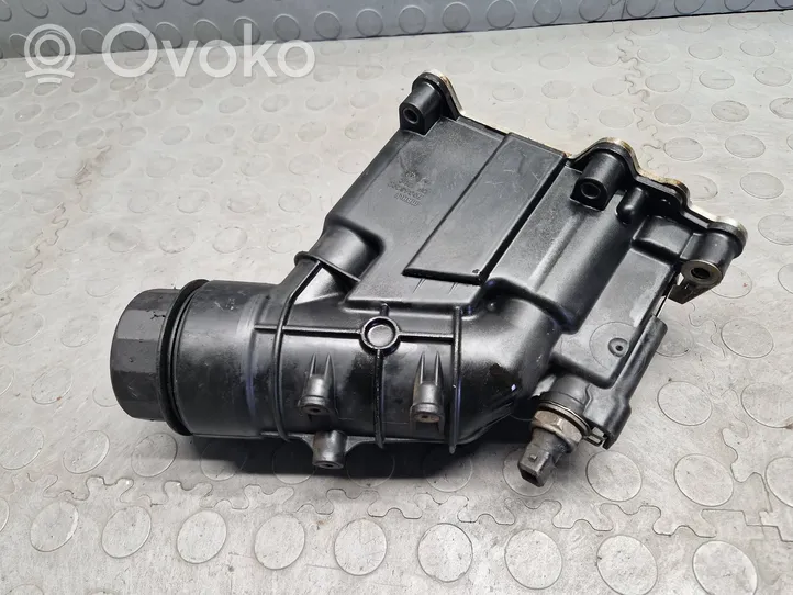 BMW 3 E90 E91 Supporto di montaggio del filtro dell’olio 7807799