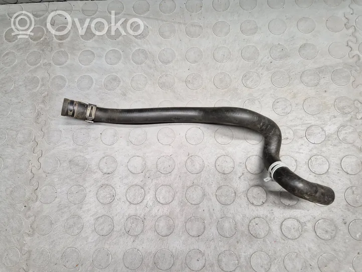 BMW 5 E60 E61 Tuyau de liquide de refroidissement moteur 6910757