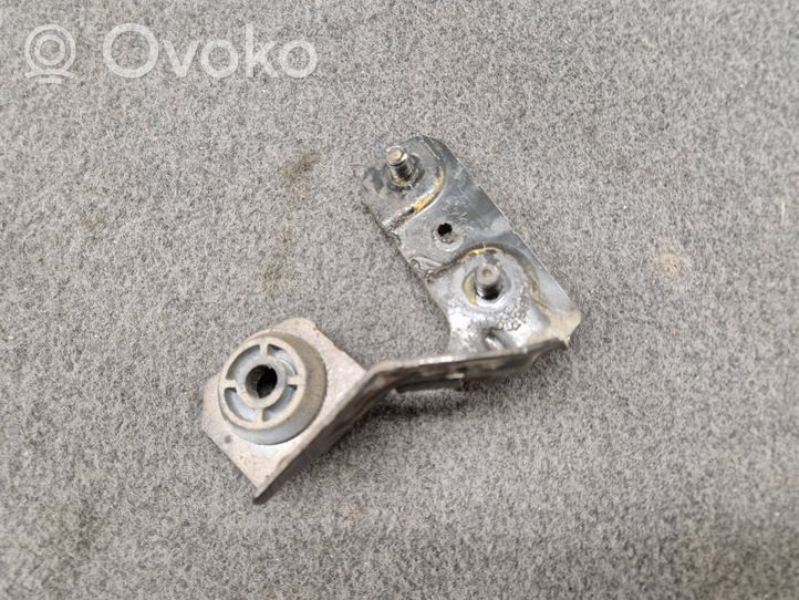 BMW 1 F20 F21 Altra parte del vano motore 8618896