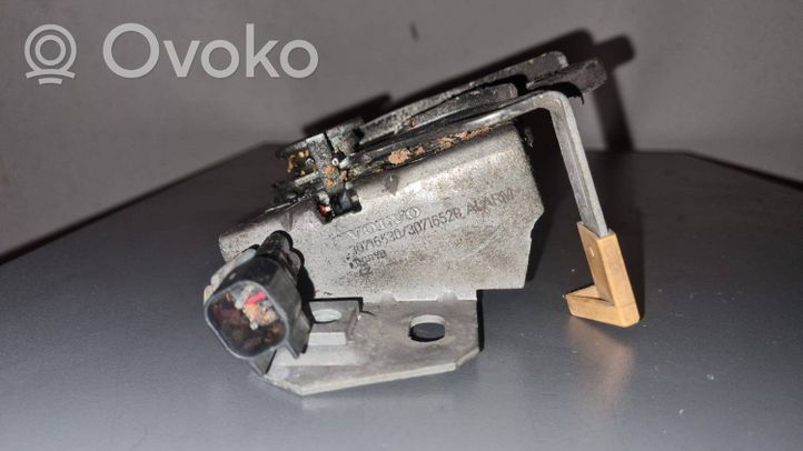 Volvo V50 Engine bonnet/hood lock/catch 30716530