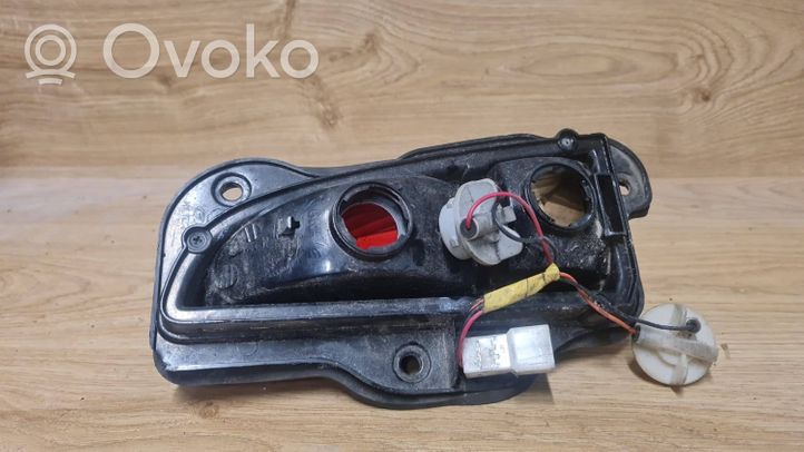 Hyundai Elantra Lampy tylnej klapy bagażnika 924022D