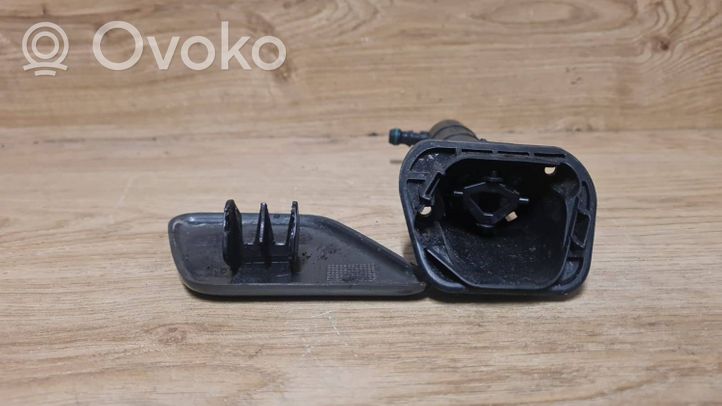 Volvo XC90 Headlight washer spray nozzle 30698506