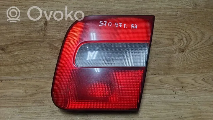 Volvo S70  V70  V70 XC Lampy tylnej klapy bagażnika 9151634