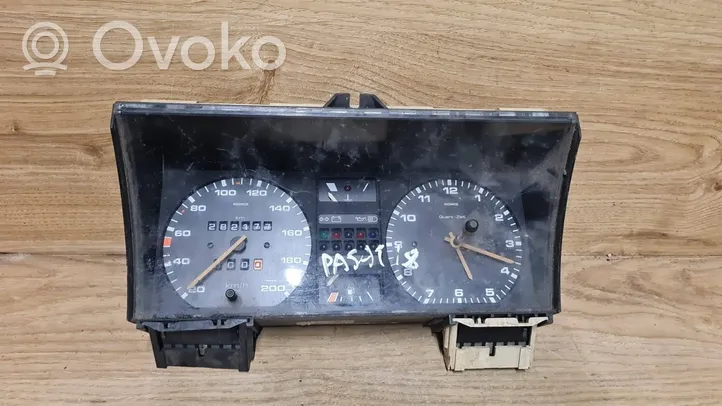 Volkswagen Jetta II Speedometer (instrument cluster) 191919059