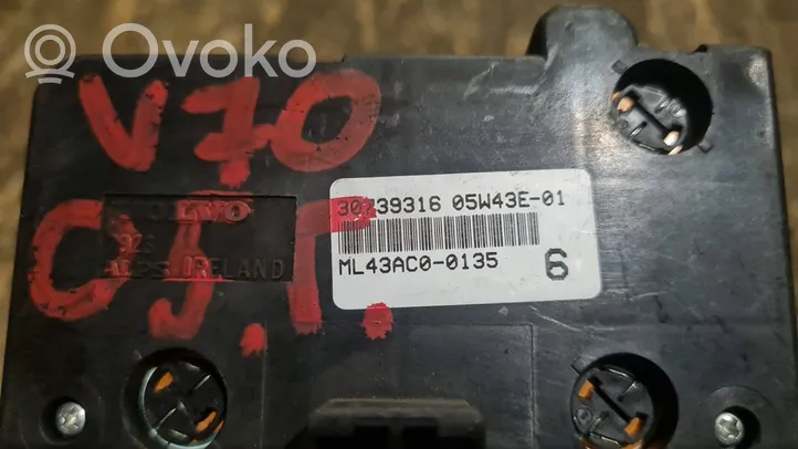 Volvo XC70 Przełącznik świateł 30739316