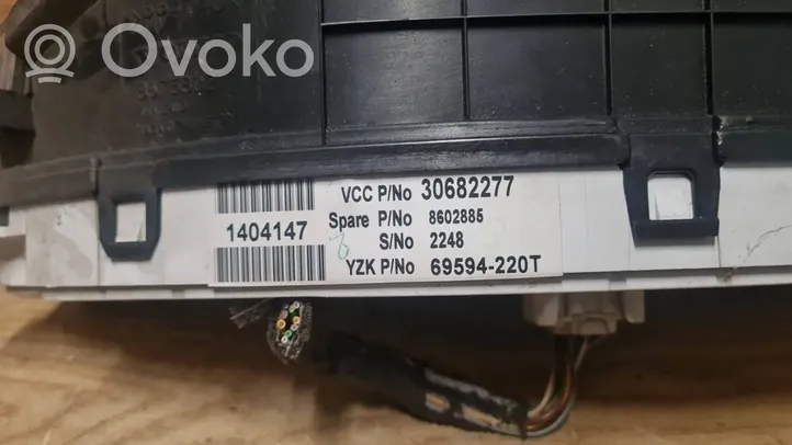 Volvo XC70 Licznik / Prędkościomierz 30682277