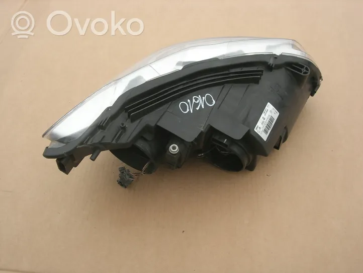 Peugeot 301 Lampa przednia 9675139080