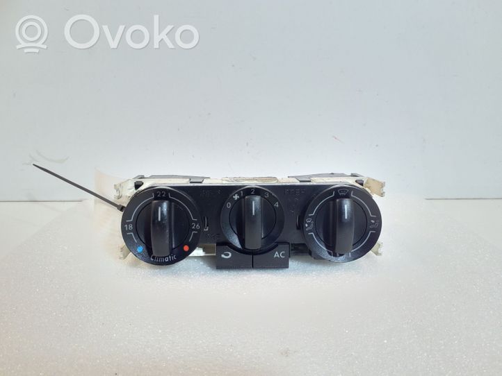Volkswagen Polo IV 9N3 Panel klimatyzacji 6Q0820045H