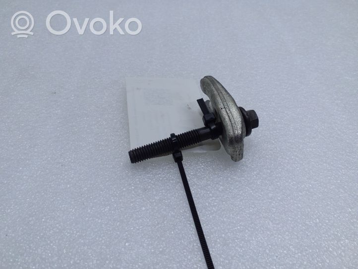 Nissan Qashqai Support de pince d'injecteur de carburant 