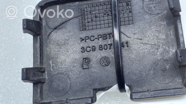 Volkswagen PASSAT B6 Zaślepka haka holowniczego zderzaka tylnego 3C9807441