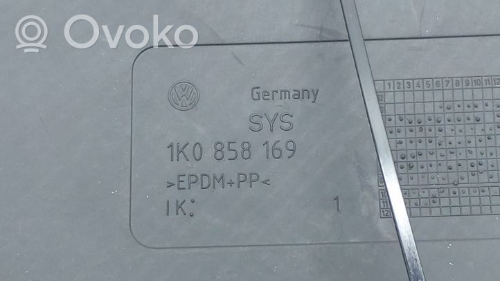 Volkswagen Golf VI Hansikaslokeron pehmuste 1K0858169