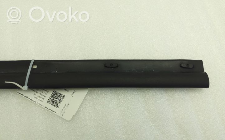 Volkswagen Jetta VI Engine compartment rubber 5C6823708