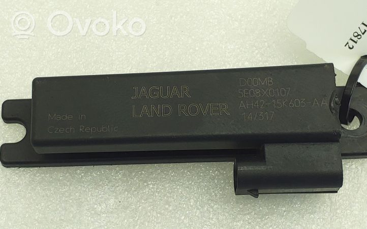 Land Rover Discovery 4 - LR4 Antenna comfort per interno AH4215K603AA