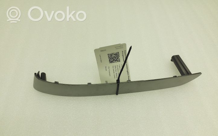 Chevrolet Captiva Front door interior handle trim C100