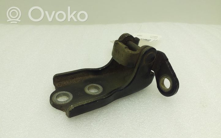 Chevrolet Captiva Front door upper hinge 