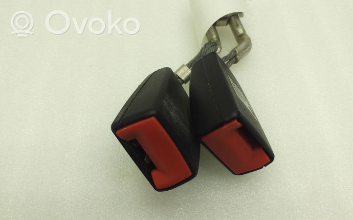 Volkswagen Golf VI Middle seatbelt buckle (rear) 1K0857739M