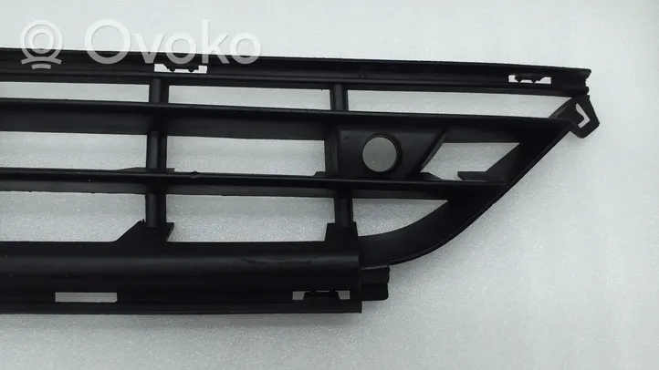 Volvo XC60 Front bumper lower grill 31323775