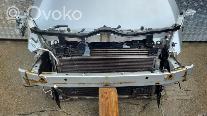 Toyota Corolla Verso E121 Support de radiateur sur cadre face avant PAS