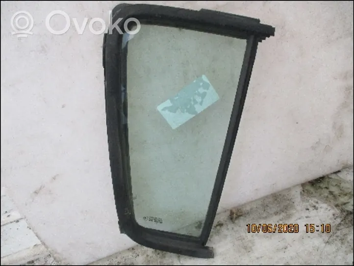 Suzuki Swift Rear vent window glass 8455162J00