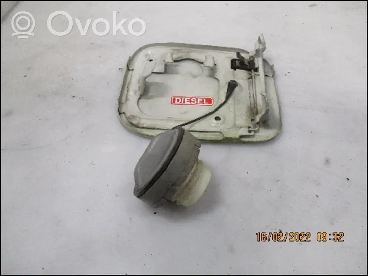 Toyota Hilux (AN10, AN20, AN30) Tappo del serbatoio del carburante 773500K050