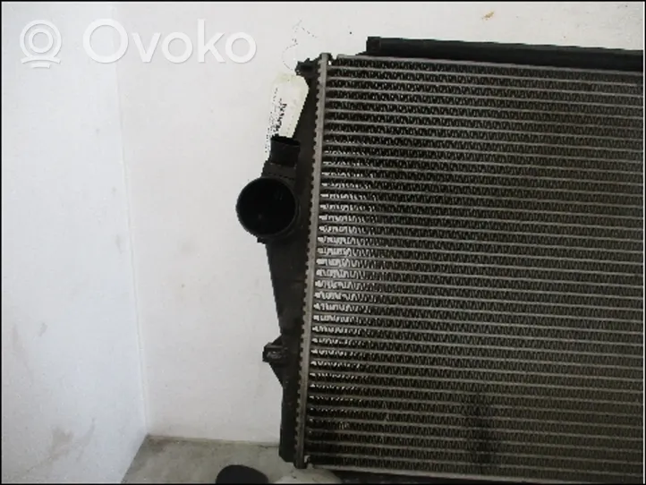 Volvo S60 Chłodnica powietrza doładowującego / Intercooler 8671694