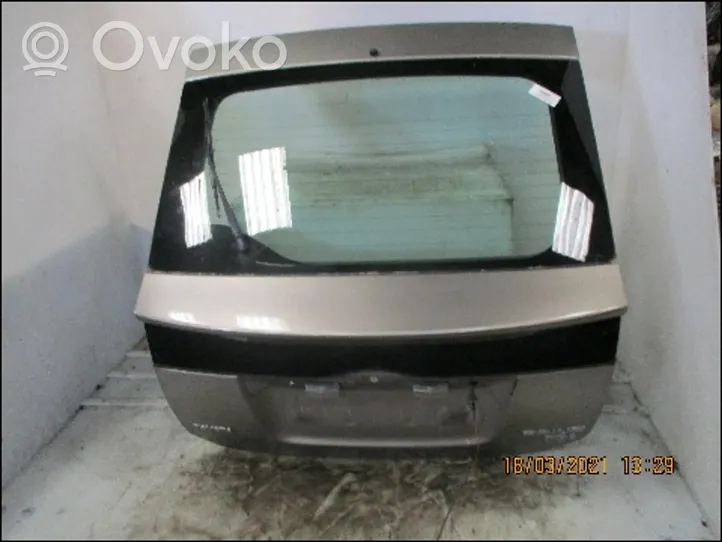 Toyota Prius (NHW20) Tylna klapa bagażnika 6700547080