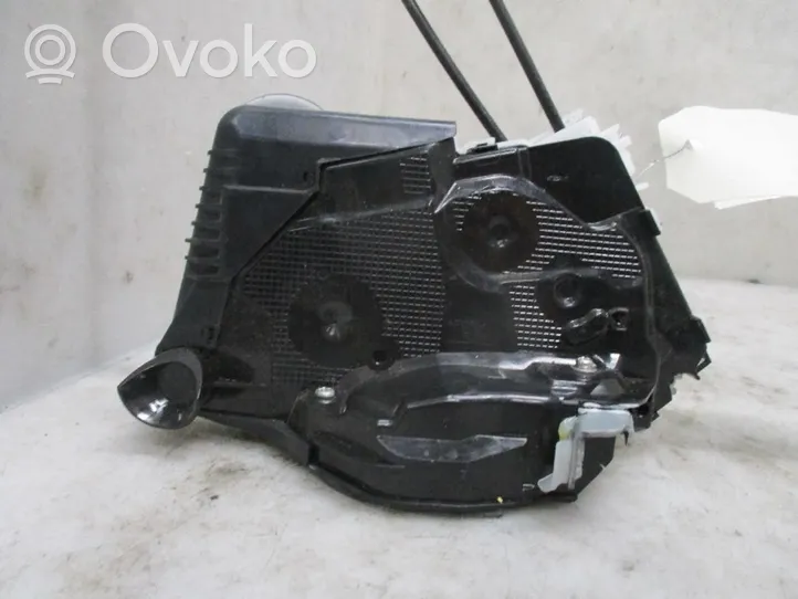 Toyota Yaris Zamek drzwi przednich 69030K0030