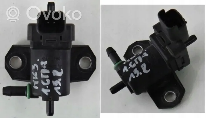 Ford Focus Vacuum valve 3243977